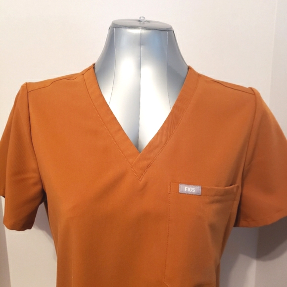 Figs Caterina V-Neck One Pocket Scrub Top Size Medium Terracotta